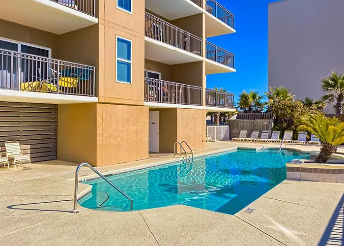Holiday home Beachfront With Shared Pool Outdoor Shower And Access